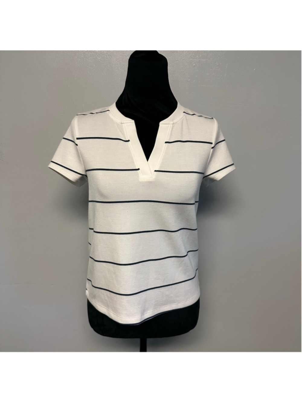 Cable & Gauge White & Black Striped Short Sleeve Blouse Size XS